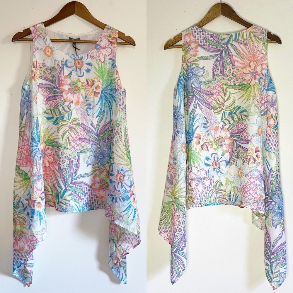 NWT Boutique Colorful Floral Asymmetrical Hem Tank Top Size Small